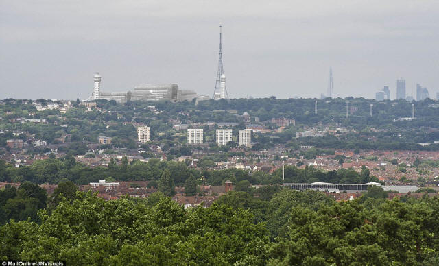 Computer-generated image of the proposed Crystal Palace project